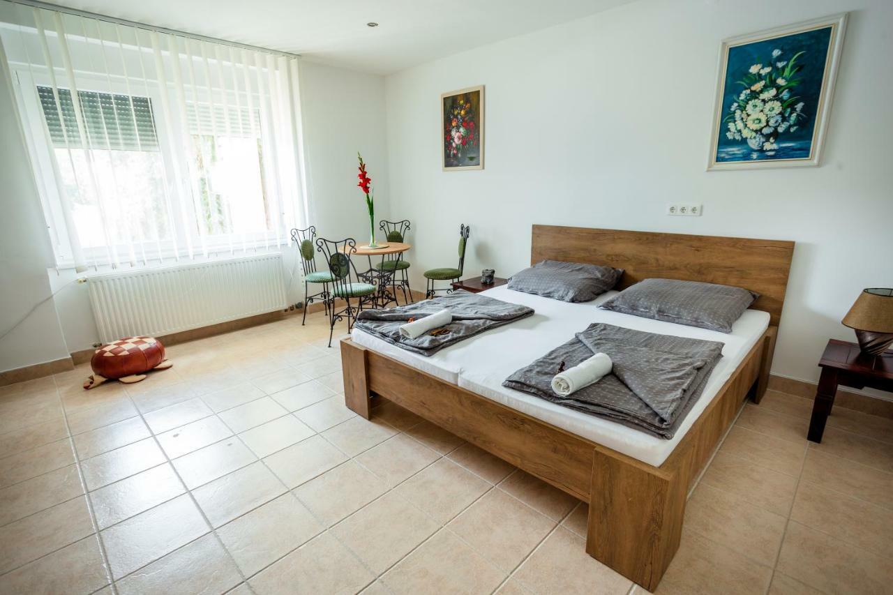 Apartment Viragos Vendeghaz *